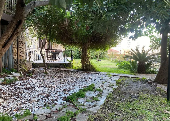 Escape To History In A Stunning Stone House With Garden And Sea View In The Heart Of Alanya